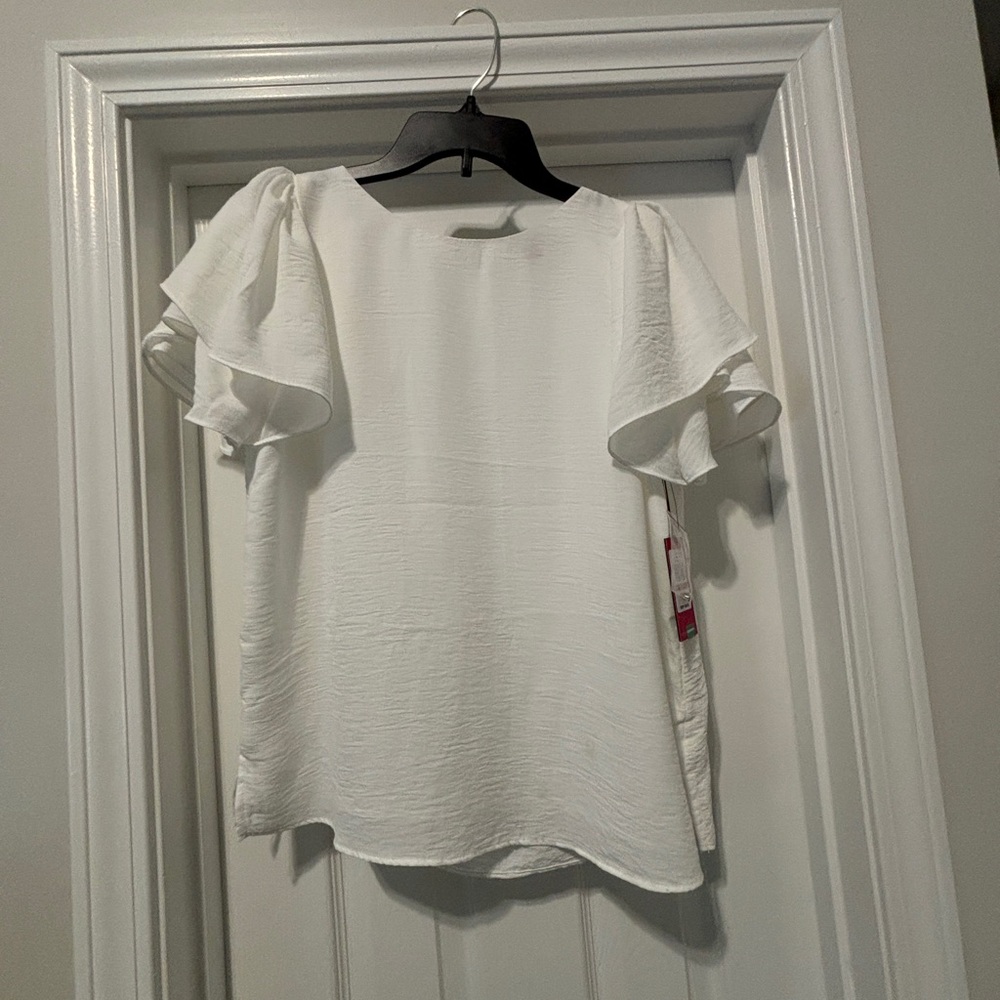 Vince Camuto Ruffle Sleeve Blouse size XS - Brand New!